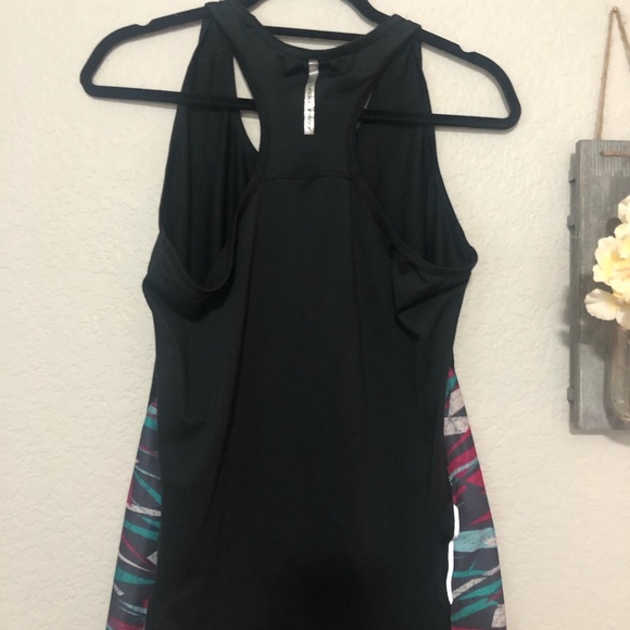 Tank - Picture 3 of 3